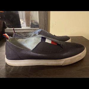 Tommy Hilfiger woman’s shoes slip on